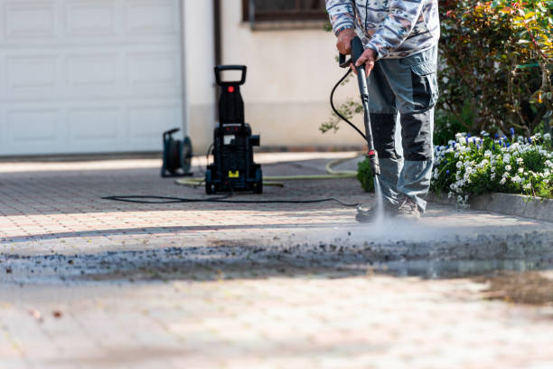 Best Roof Power Washing Services  in St Clairsville, OH