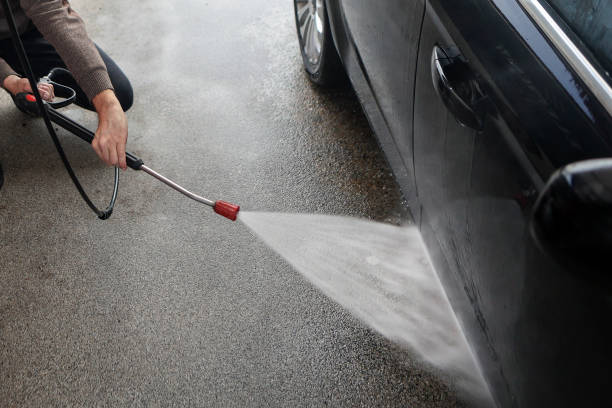 Best Roof Power Washing Services  in St Clairsville, OH